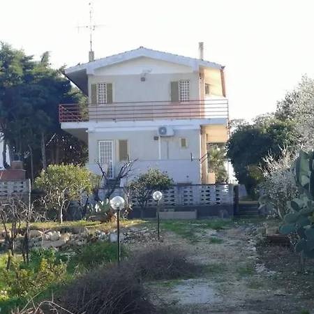 Lagioia 1 *